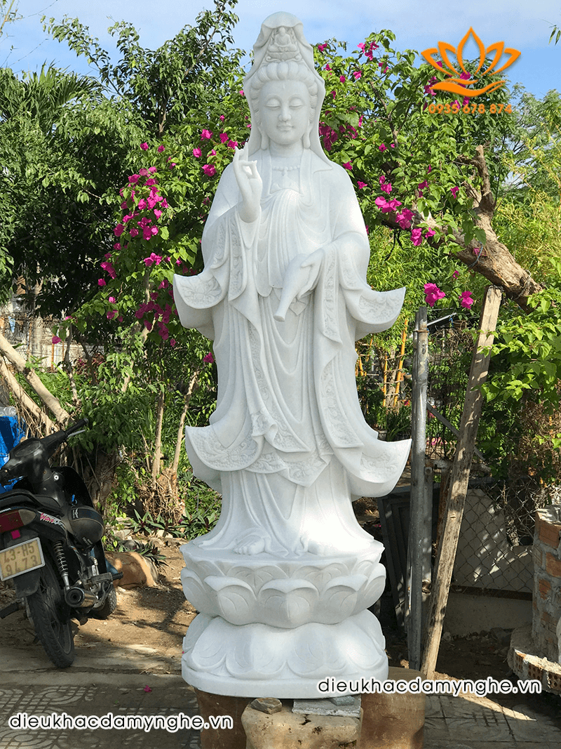 Tượng Phật Bà Quan Âm Hào Quang Bằng Đá