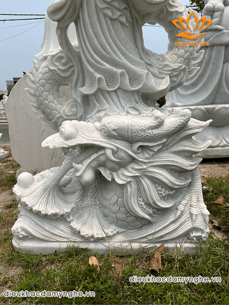 Tượng Phật Bà Quan Âm Cưỡi Rồng Bằng Đá Tự Nhiên