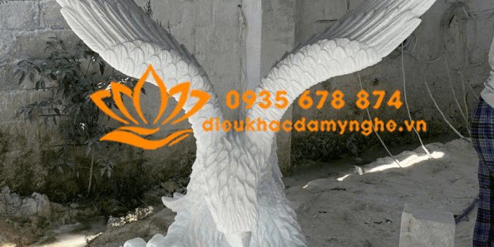 dieu khac tuong dai bang bat ran bang da trang non nuoc