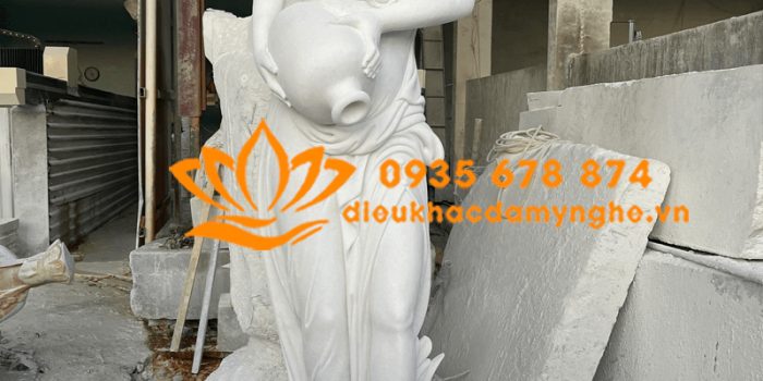 mua tuong co gai vac vo dep tai binh duong