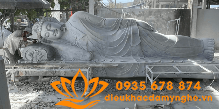 mau tuong phat thich ca nhap niet ban bang da dep