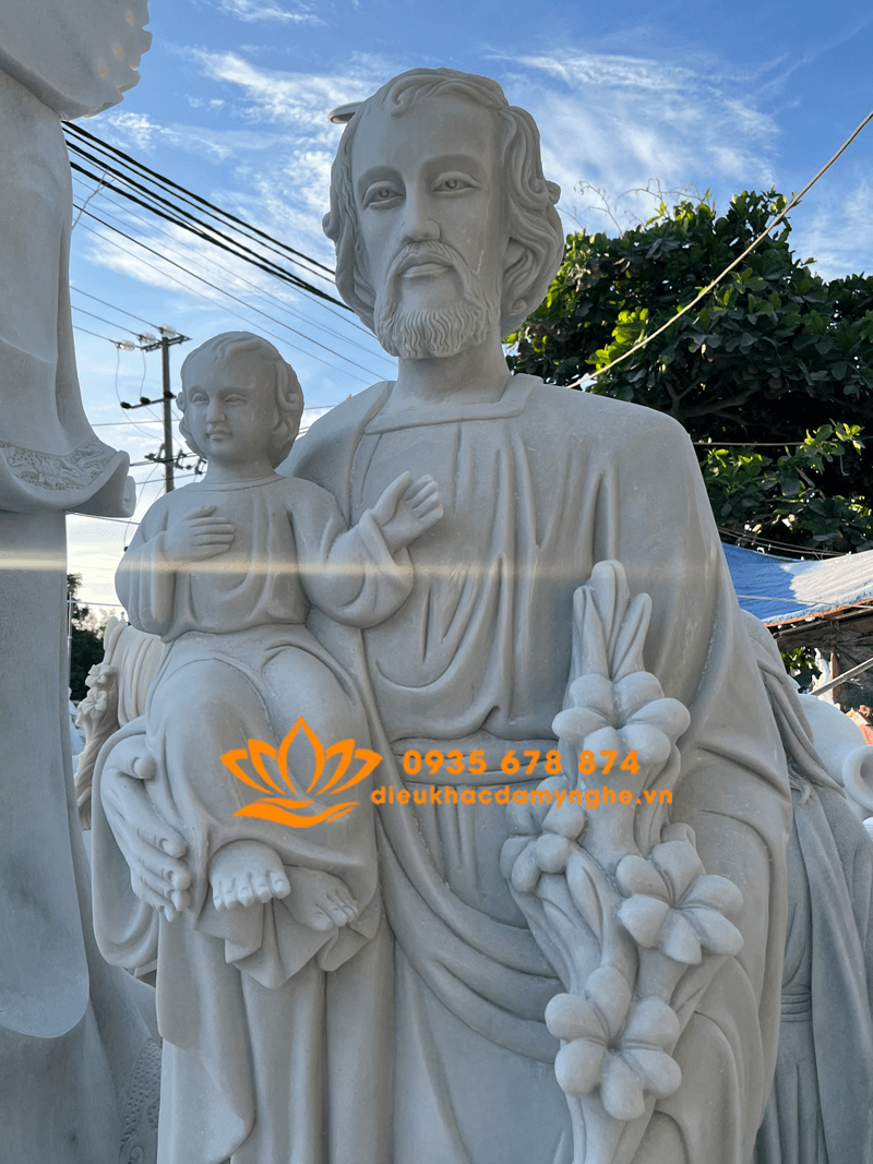 Chuyên Nhận Tạc Tượng Thánh Giuse Thủ Công Tại Đà Nẵng