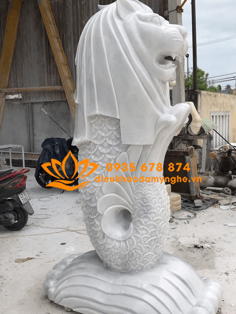 Điêu Khắc Tượng Sư Tử Phun Nước Bằng Đá Trắng Tinh Xảo