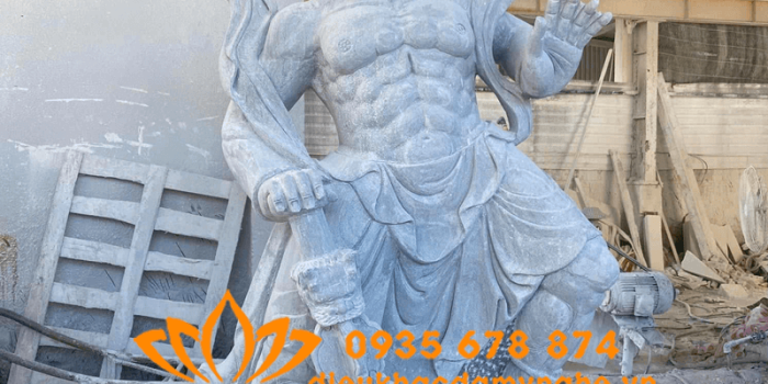 tuong kim cang luc sy bang da trang non nuoc