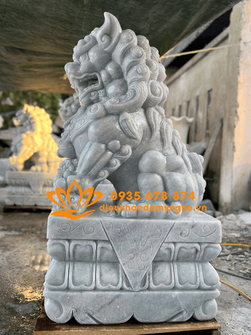 Mẫu Tượng Kỳ Lân Bằng Đá cẩm Thạch Trắng Nguyên Khối