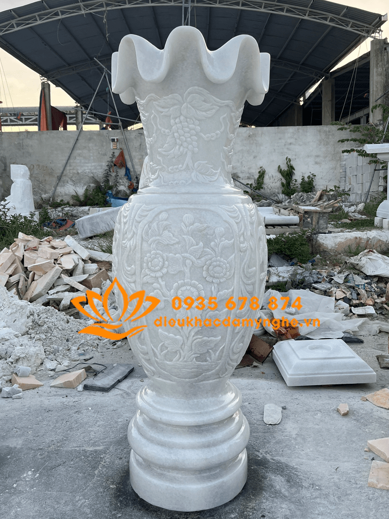 Chế Tác Cặp Lục Bình Bằng Đá Cẩm Thạch Trắng Cao Cấp