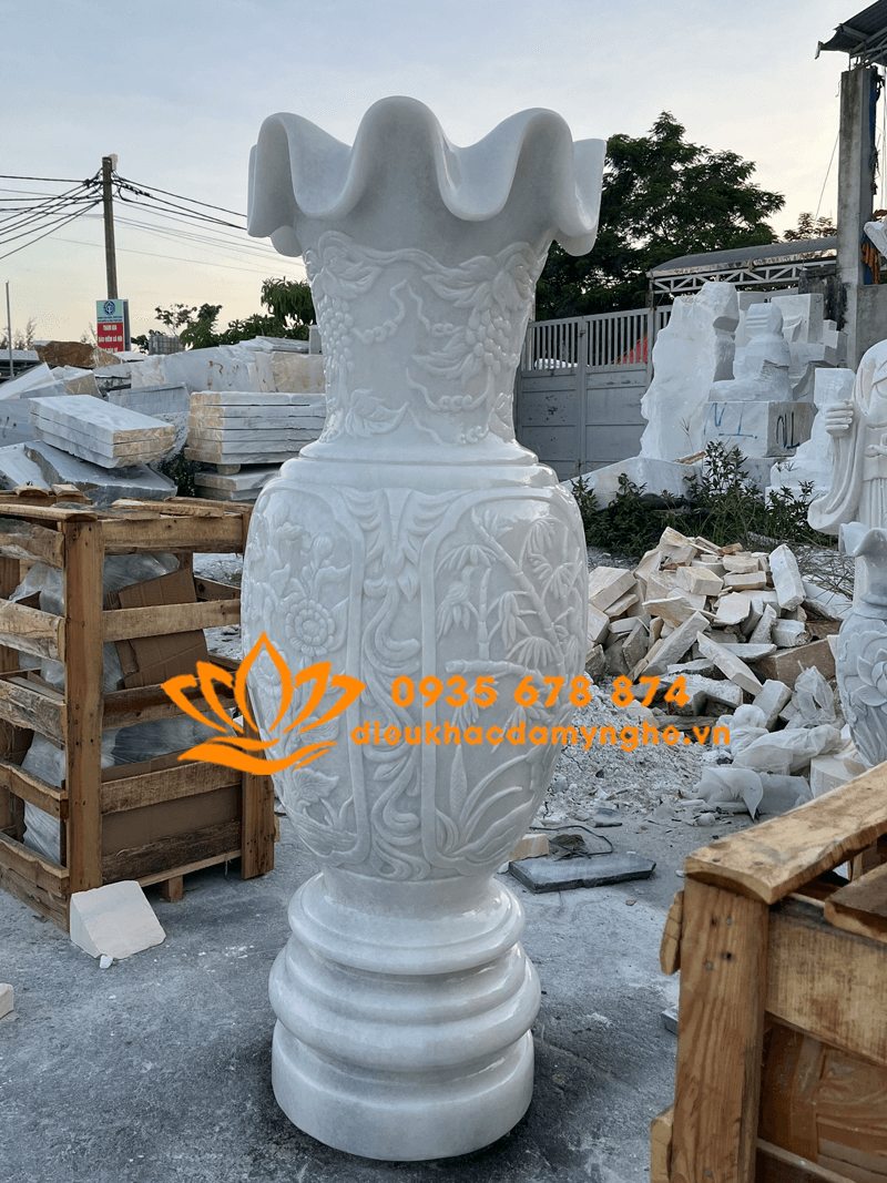 Chế Tác Cặp Lục Bình Bằng Đá Cẩm Thạch Trắng Cao Cấp