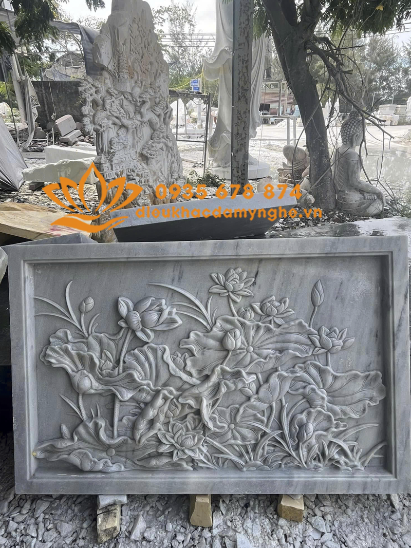 Tranh Phù Điêu Chạm Hoa Sen Đá Mỹ Nghệ Non Nước Đà Nẵng
