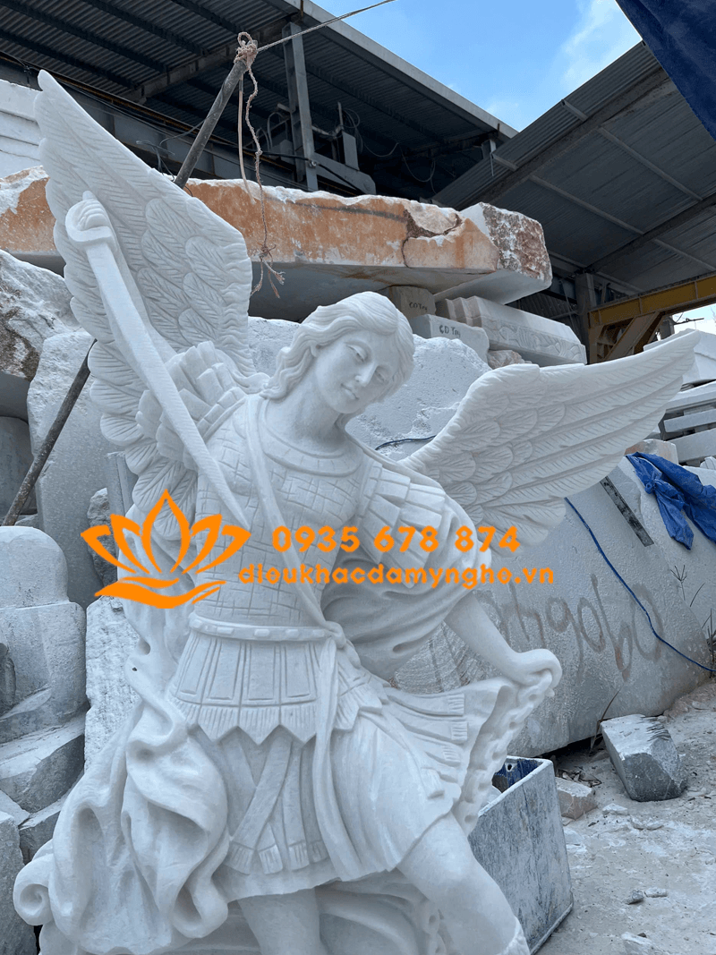 Tượng Tổng Lãnh Thiên Thần Michael Bằng Đá Trắng Tinh Xảo