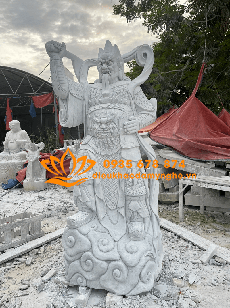 Nhận Tạc Tượng Tiêu Diện Hộ Pháp Bằng Đá Trắng Cúng Dường