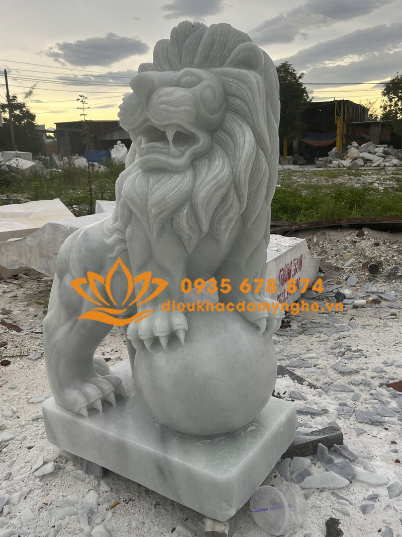 Nhận Tạc tượng Sư Tử Tại Làng Nghề Đá Mỹ Nghệ Non Nước