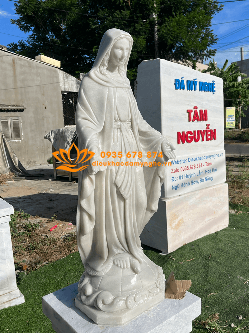 Tượng Đức Mẹ Ban Ơn Đẹp Được Chế Tác Tinh Xảo Bằng Đá