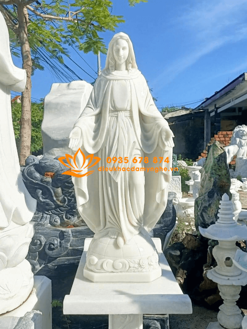 Bán Tượng Đức Mẹ Ban Ơn Bằng Đá Trắng Mịn Nguyên Khối