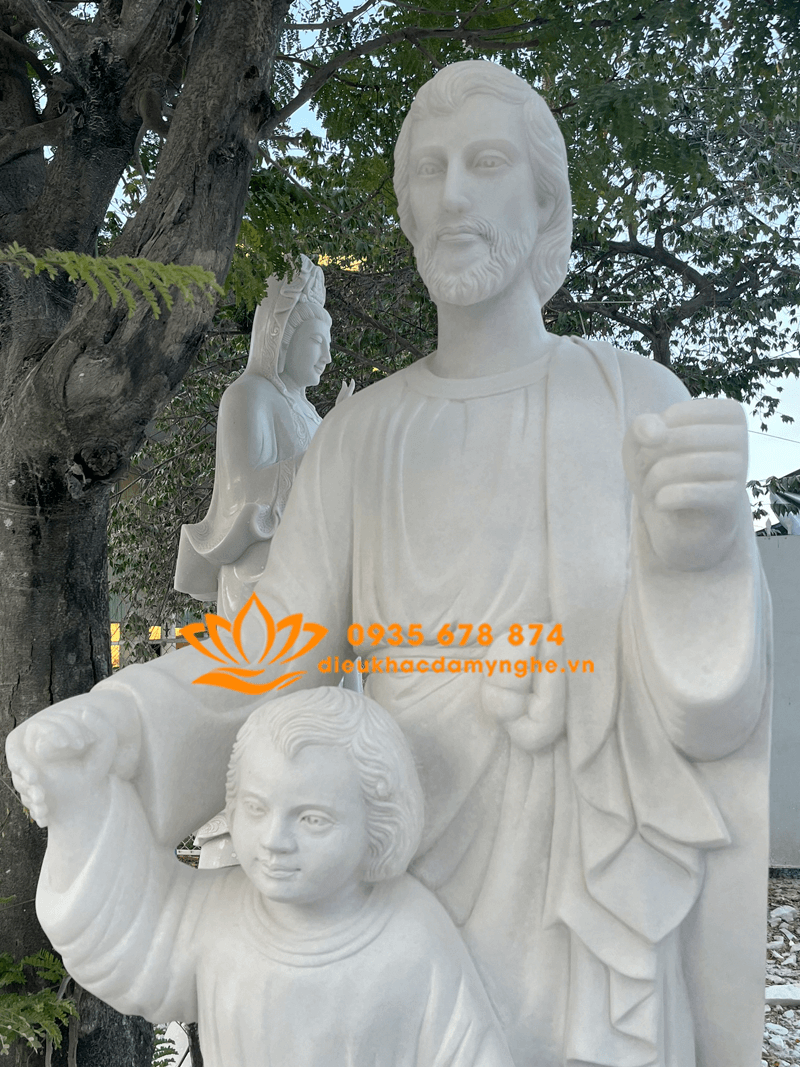 Bán Tượng Thánh Giuse Bằng Đá Trắng Non Nước Cao 2 Mét