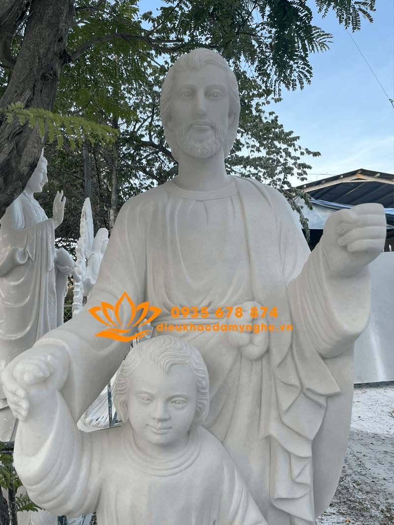 Bán Tượng Thánh Giuse Bằng Đá Trắng Non Nước Cao 2 Mét