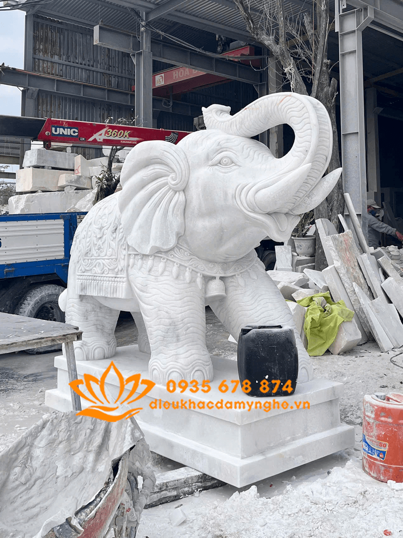 Chế Tác Tượng Voi Bằng Đá Cẩm Thạch Đẹp Nhất Việt Nam