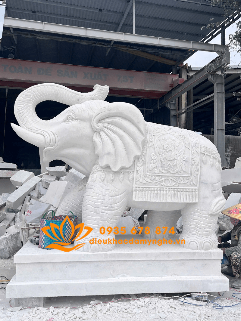 Chế Tác Tượng Voi Bằng Đá Cẩm Thạch Đẹp Nhất Việt Nam