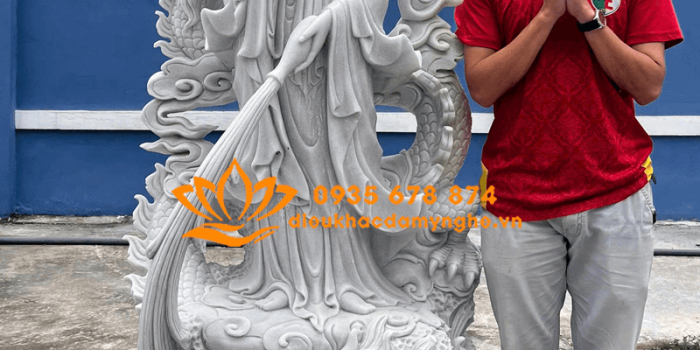 tuong quan am cuoi rong bang da trang dep