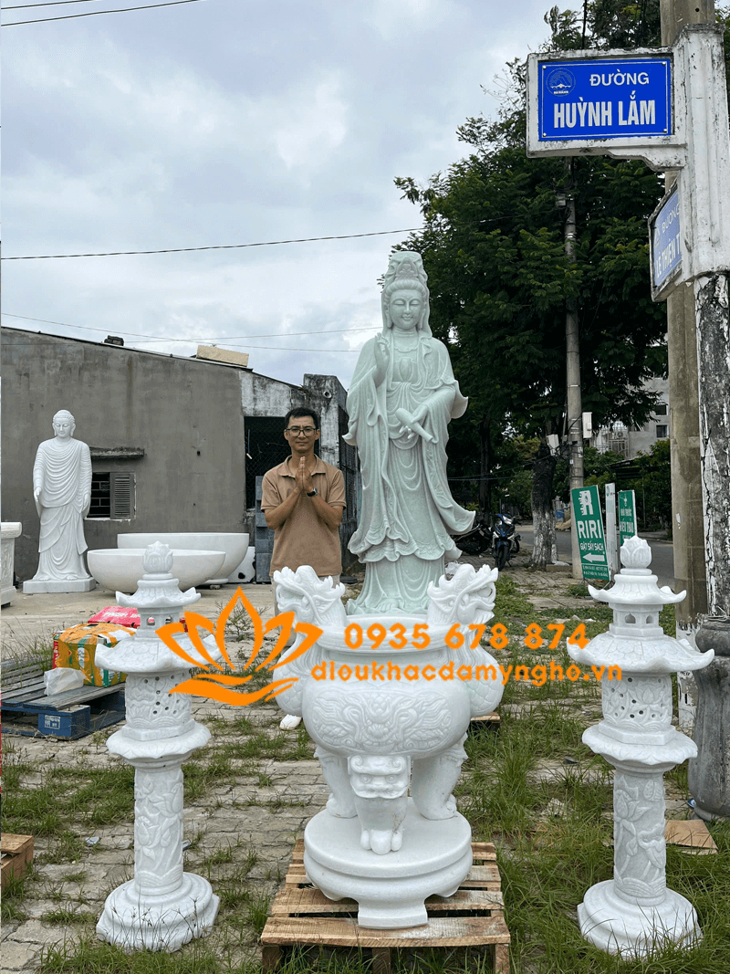 Tượng Phật Quan Âm Bằng Đá Cẩm Thạch Xanh Tự Nhiên