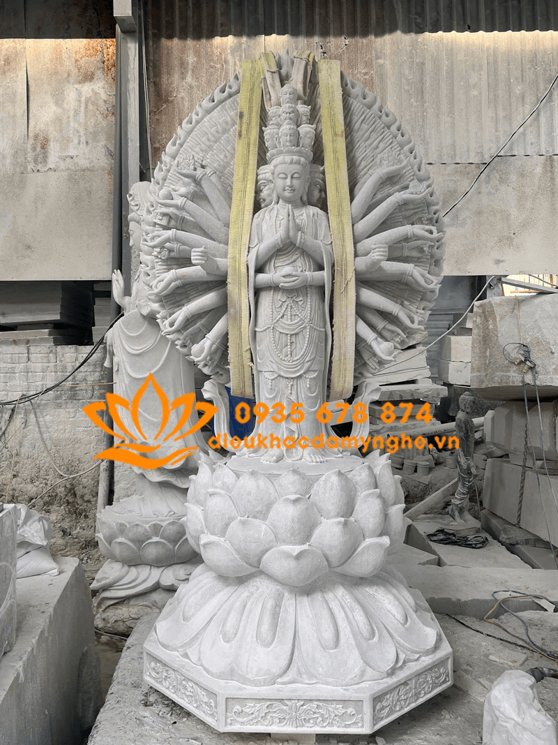 Tượng Quan Âm Nghìn Mắt Nghìn Tay Bằng Đá Cẩm Thạch