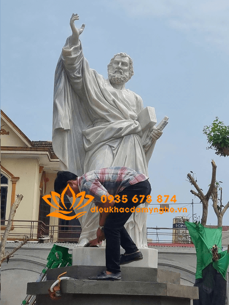 Tượng Thánh Phêrô Bằng Đá Cẩm Thạch Trắng Đẹp