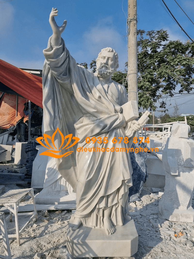 Điêu Khắc Tượng Thánh Phêrô Bằng Đá Cẩm Thạch