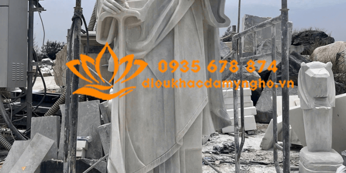 dieu khac tuong thanh phaolo bang da dep nguyen khoi