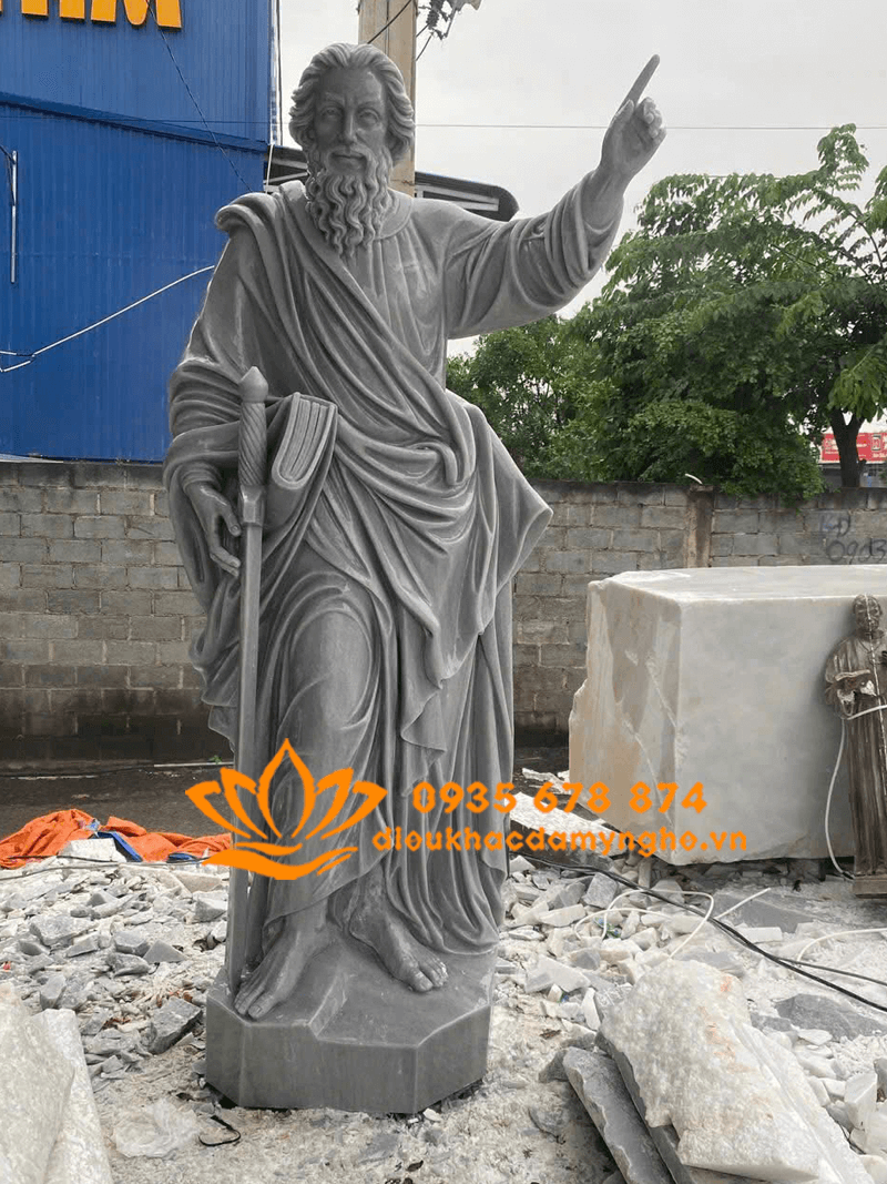 Tượng Thánh Phê rô Bằng Đá Cẩm Thạch Xám Mịn Cần Thơ