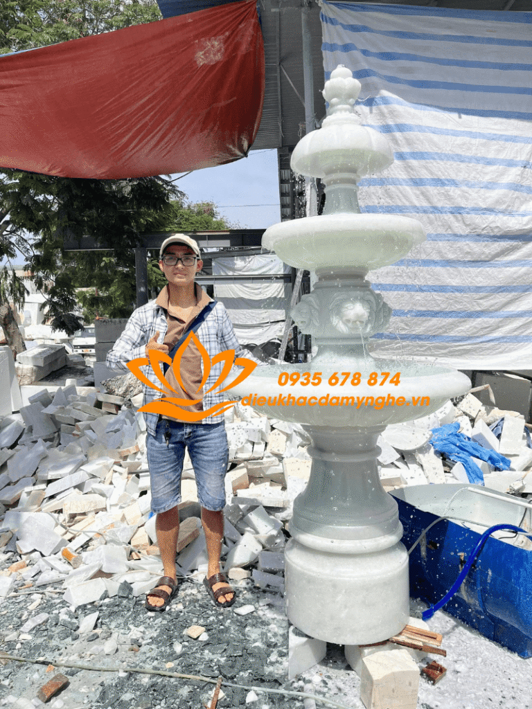 dai phun nuoc ho ca bang da cam thach nguyen khoi