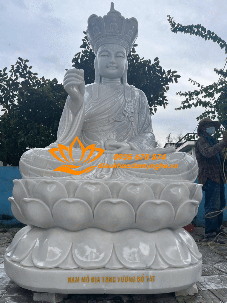 mau tuong dia tang bang da dep nguyen khoi