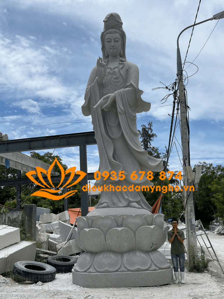 mau tuong quan am bang da granit cao 5 met dep nhat