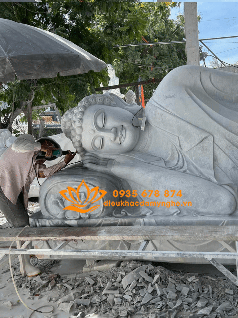 tuong duc phat nhap niet ban