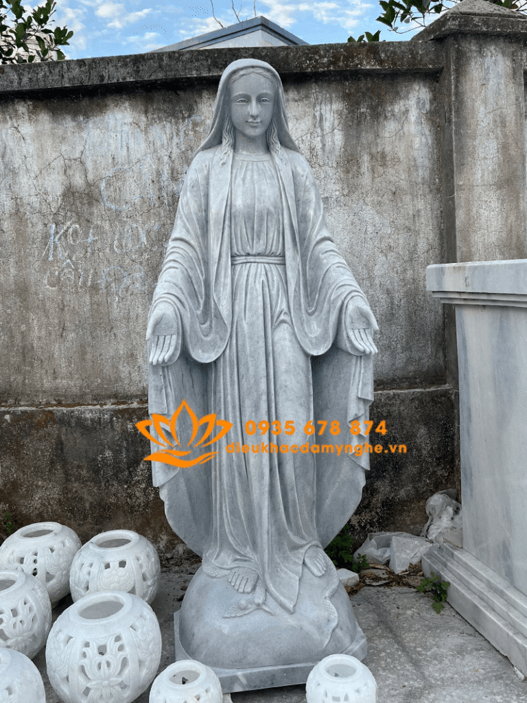 tuong duc me ban on da xam dep