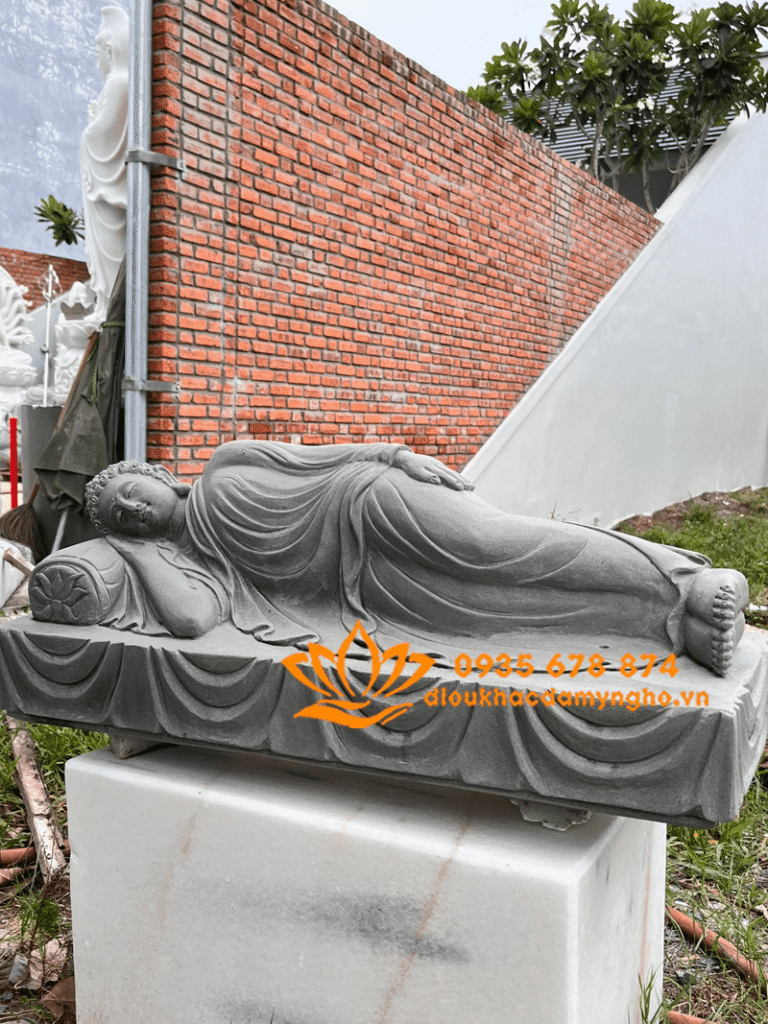 mua tuong phat niet ban bang da