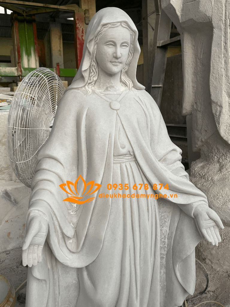 tuong duc me ban on bang da cam thach nguyen khoi tuong duc me ban on bang da dep tu nhien