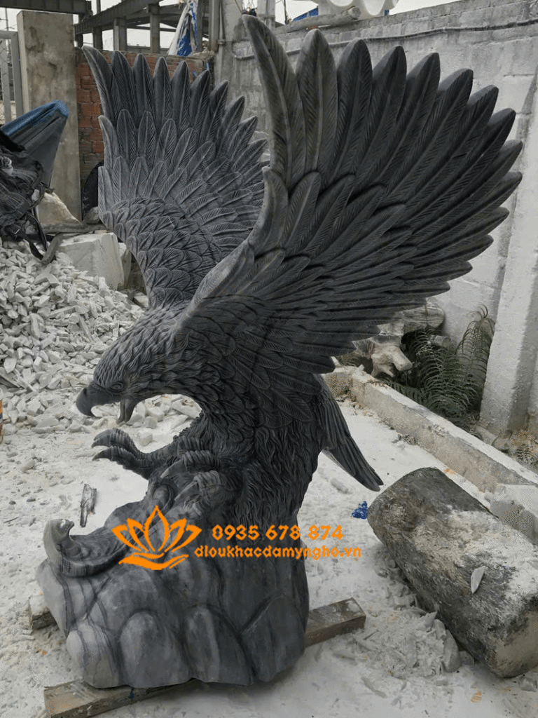 tuong dai bang san moi bang da den