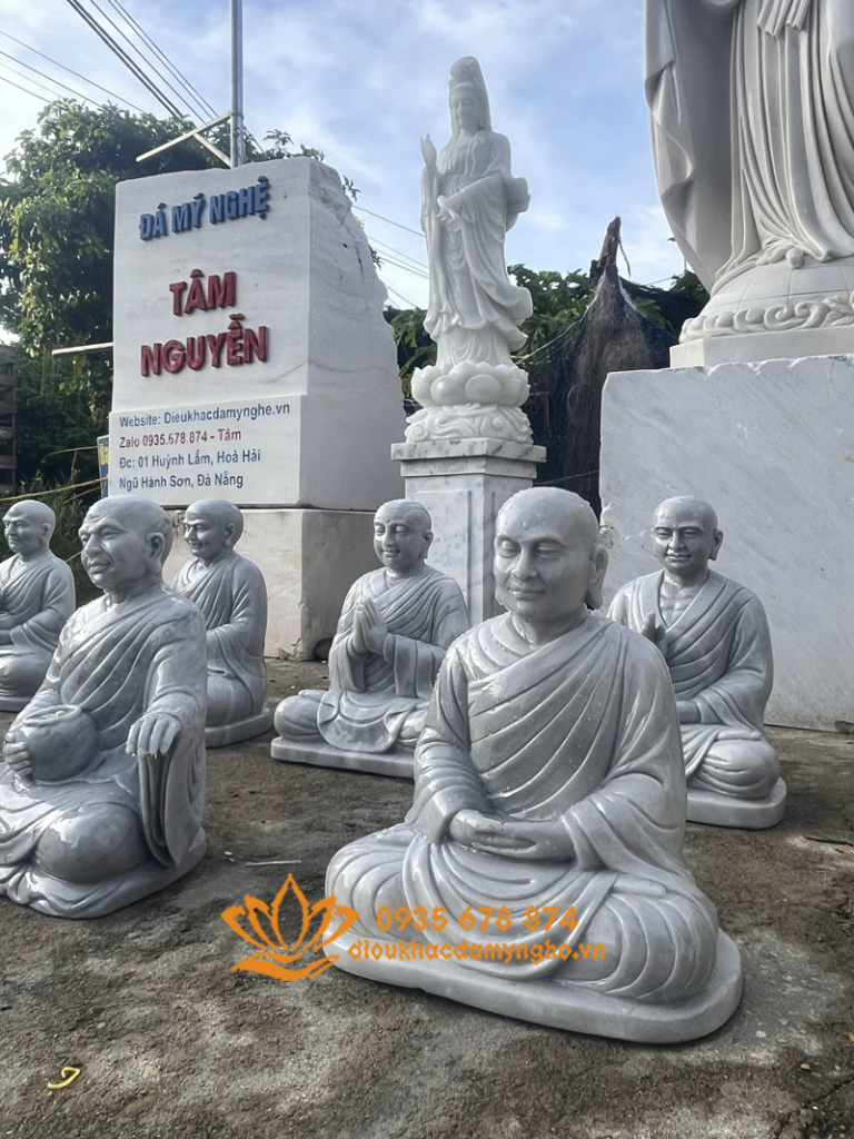 tuong thap dai de tu bang da xam dep