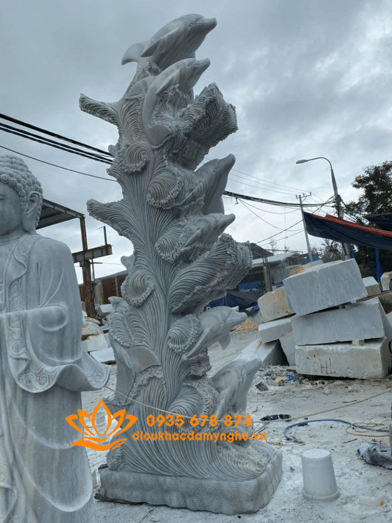 tuong ca heo phong thuy da 