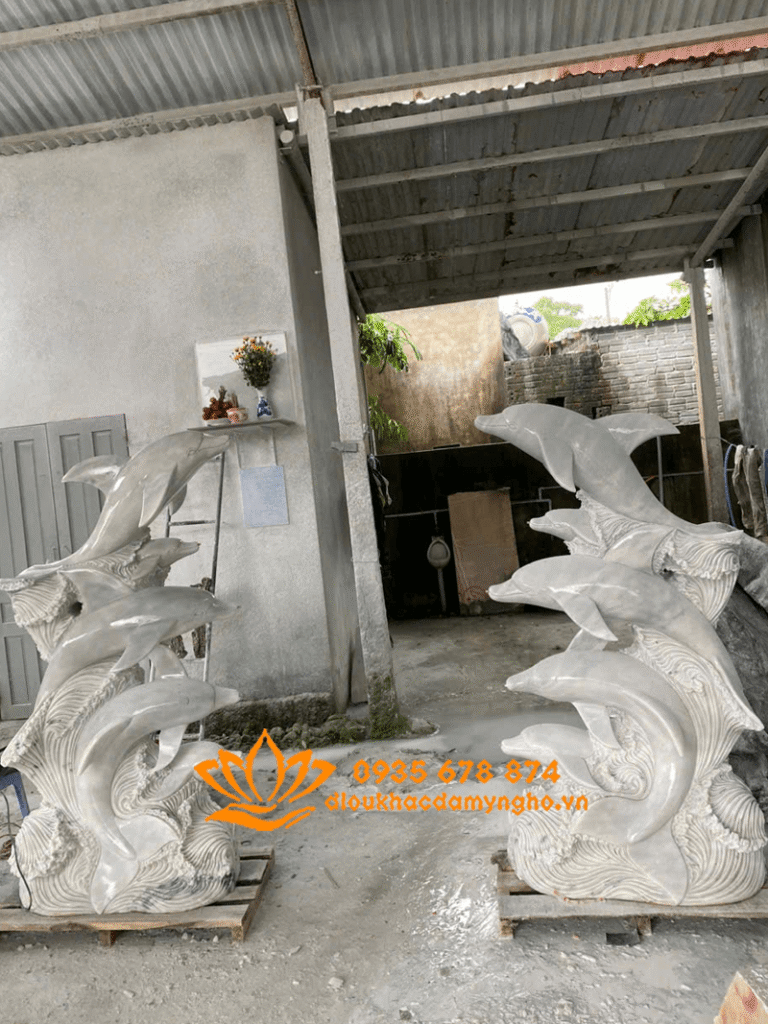 tuong ca heo phong thuy dep