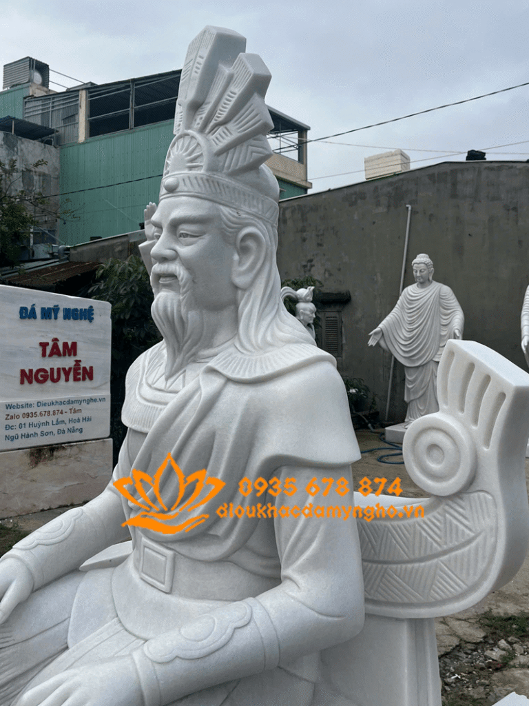 dieu khac tuong vua hung dep tuong vua hung bang da da nang