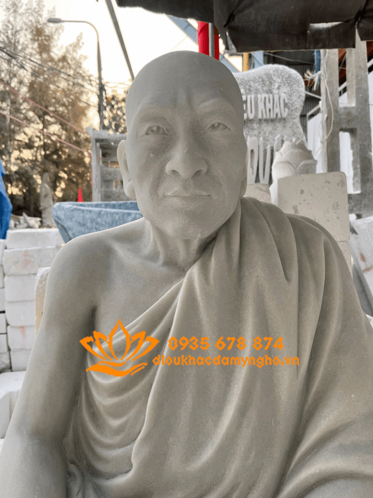 nhan dieu kac tuong chan dung bang da dep nguyen khoi dieu khac tuong chan dung dep