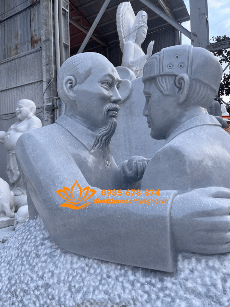 dia chi ban tuong chan dung bac ho va chu bo doi tuong bac ho va chu bo bang da nguyen khoi