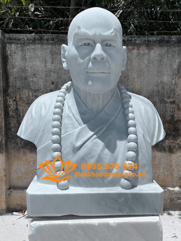 tuong chan dung su thay bang da cam thach dep