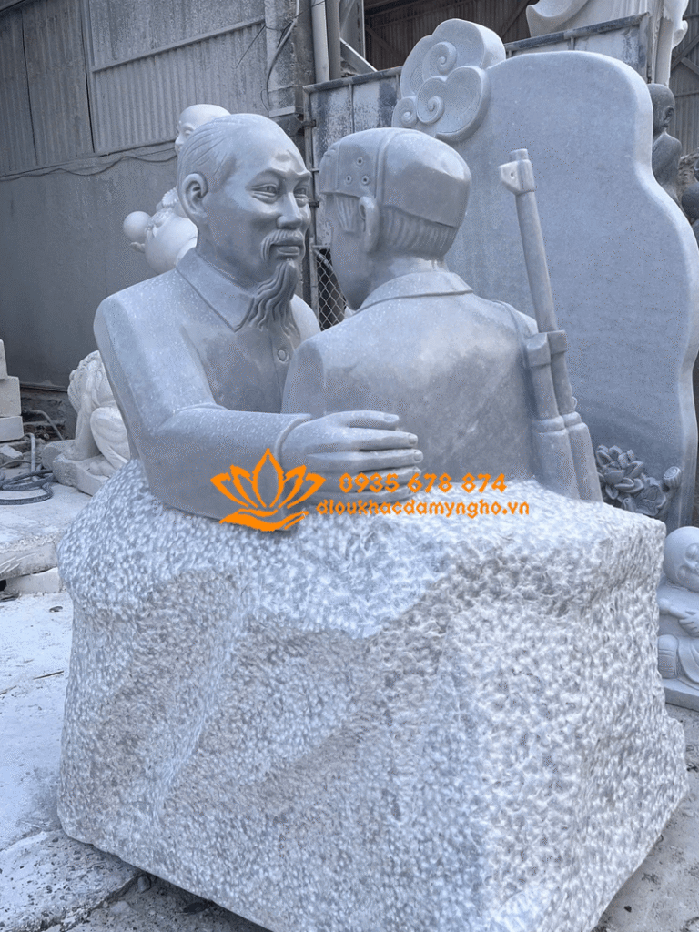 tuong bac ho tham chu bo doi bang da trang