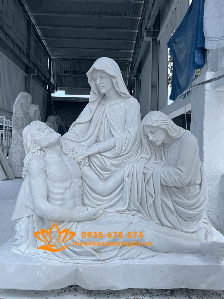 ban tung chang duong thanh gia bang da cam thach dep