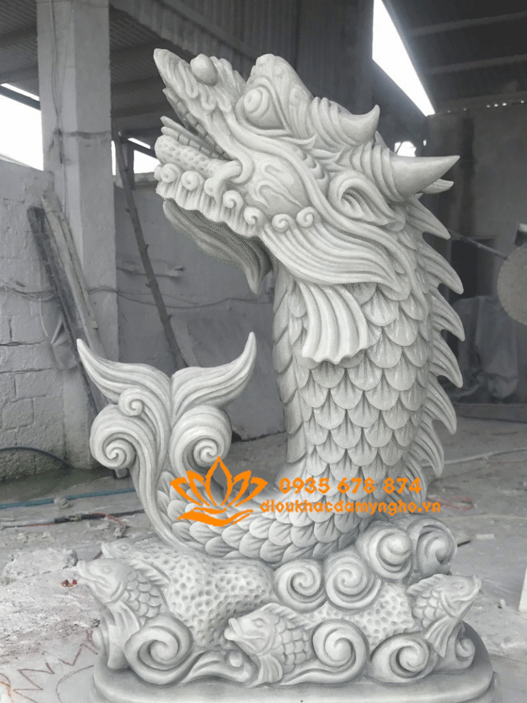 dieu khac tuong ca chep hoa rong bang da cam thach xam