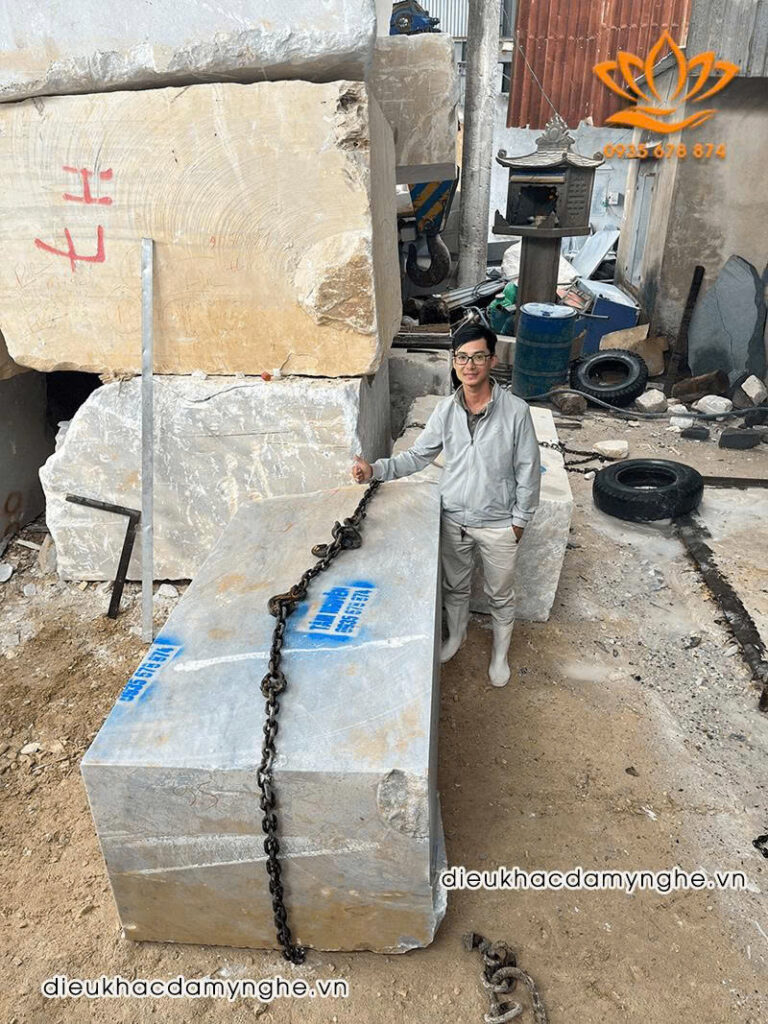 chon da lam voi quy phuc