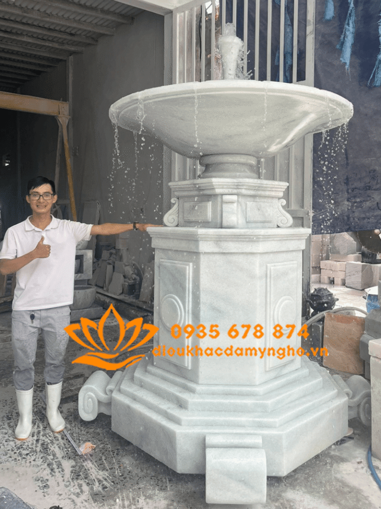 dai phun nuoc khung cao 3 met bang da nguyen khoi