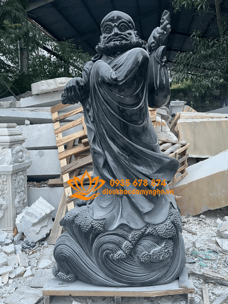 dieu khac tuong dat ma bang da nguyen khoi