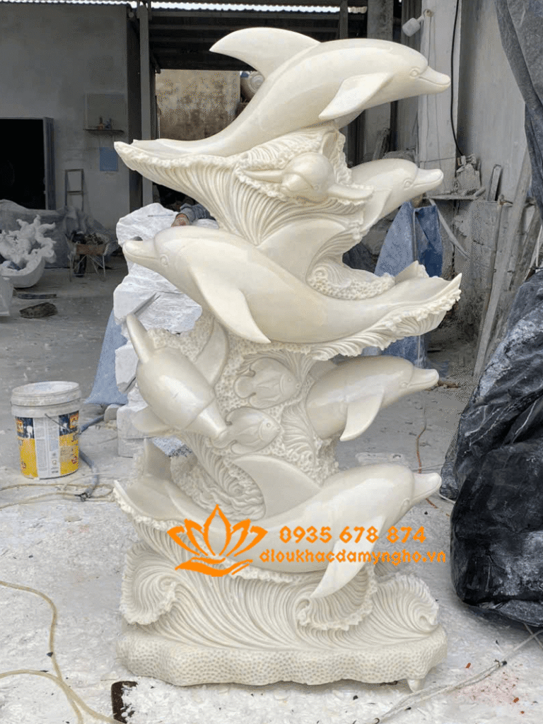 dia chi ba tuong ca heo vuot song phun nuoc